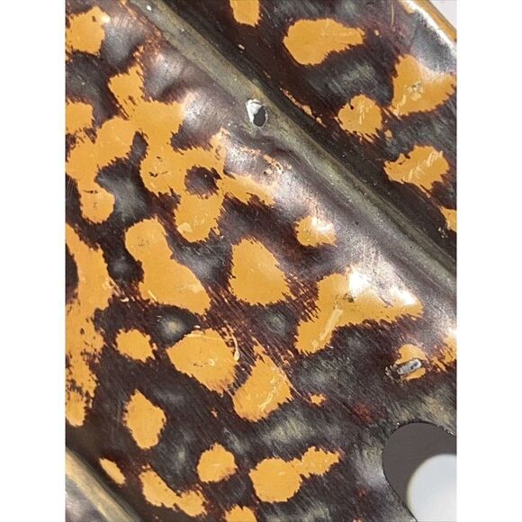 Large Minimal Brown Painted Leaf Wall Hanger - Picture 7 of 12